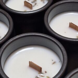 Detalle Vela de eucalipto lavanda